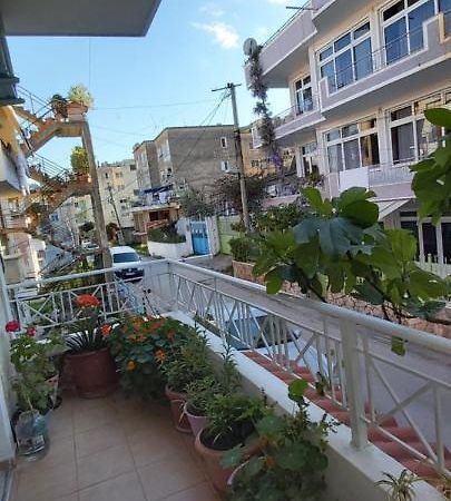 Honey Apartment Near Port Of Saranda Extérieur photo