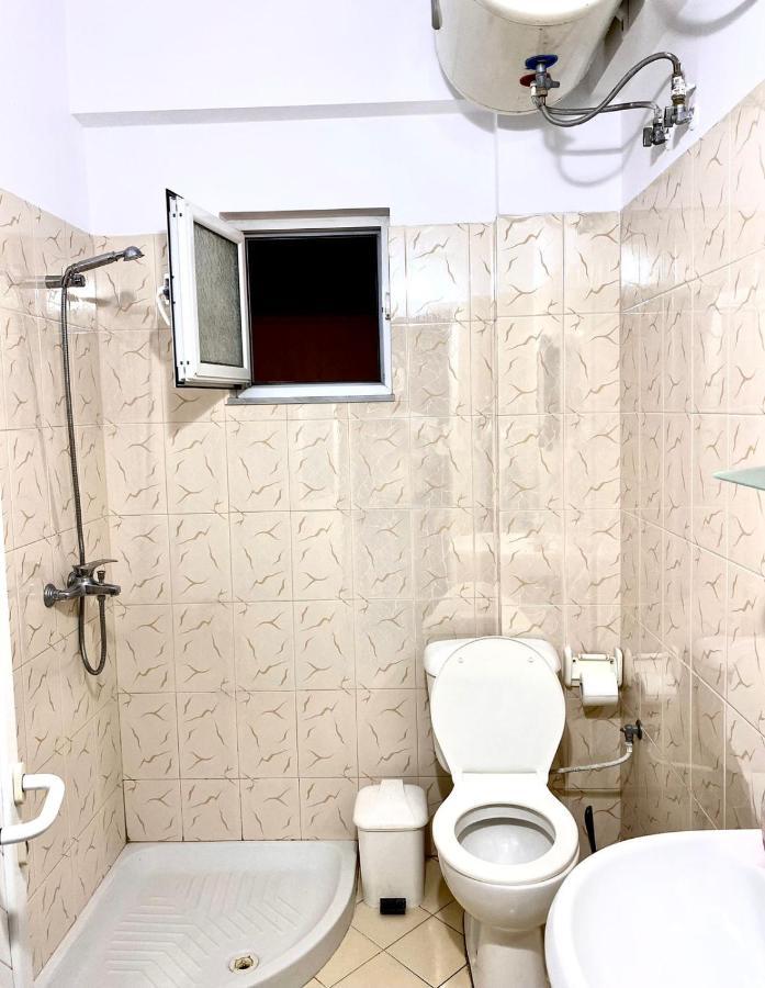 Honey Apartment Near Port Of Saranda Extérieur photo